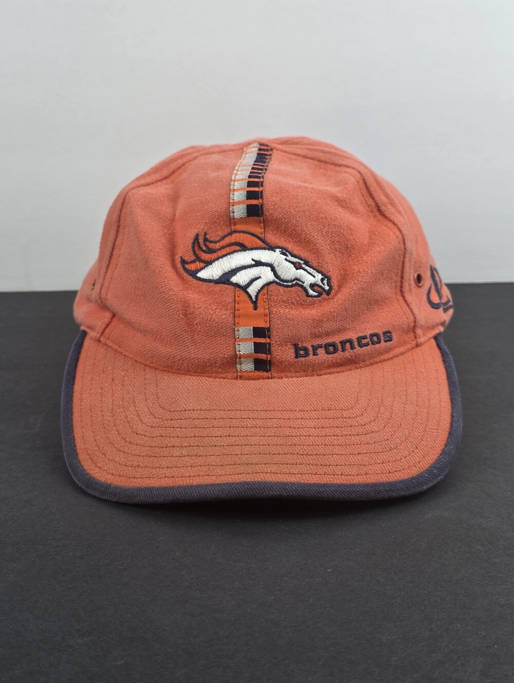 Vintage Denver Broncos Hat Cap Strap Back Mens NFL Football Logo Athletic Orange